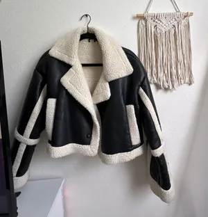 Black fur jacket thumbnail 1