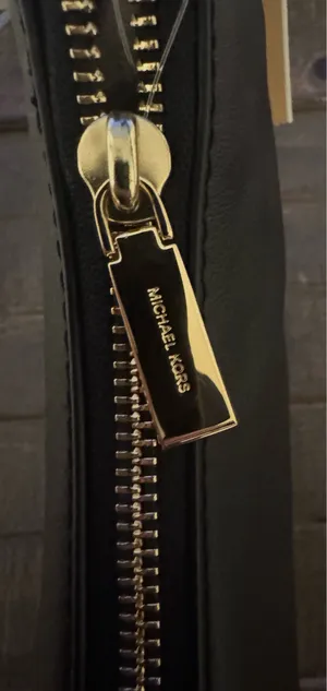 Black Michael Kors Leather Small Conv Pouchette thumbnail 7