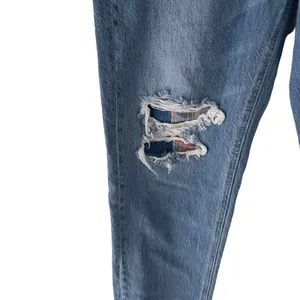 American Eagle Women's Size 8 Mom Plaid Patch‎ Distressed Straight Jeans thumbnail 4