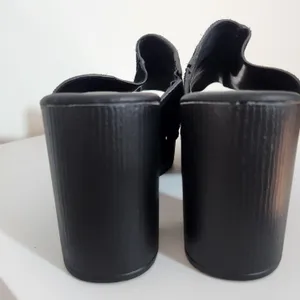 Rag & Co. Black Faux Suede Platform Mules Size 9.5 thumbnail 5