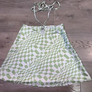 Princess Polly Green White Warped Checkerboard Satin Mini Halter Tie Top Small 4 thumbnail 1