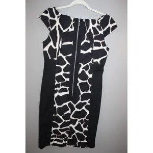 Karen Millen Dress Women 10 Black Giraffe Print Great Sheath Cap Sleeve Cotton thumbnail 5