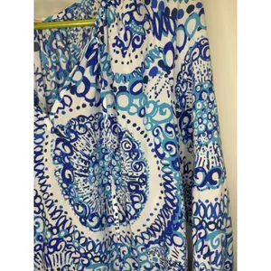 Lilly Pulitzer Willa Blouse Womens Medium Blue Midnight Print V Neck Tunic Top thumbnail 2
