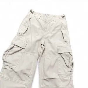 Aritzia Tna beige supply cargo pants thumbnail 2