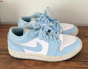 Nike Air Jordan 1 Low thumbnail 1