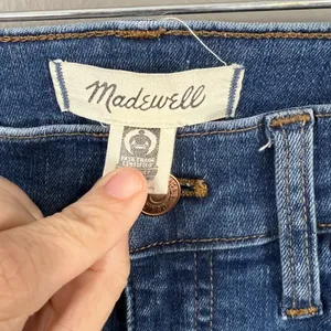 Madewell 9" mid Rise Skinny Jeans Size 25 Medium Wash thumbnail 2