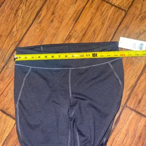 New Balance gray capri leggings pants workout yoga exercise woman’s Large NWT thumbnail 7