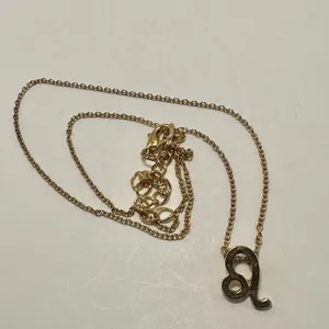 Leo zodiac sign gold tone pendant necklace thumbnail 8