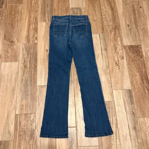 Wrangler Women's High-Rise Bootcut Stretch Jeans thumbnail 3