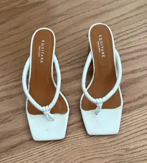 Equitare flip flop heels Size 6 thumbnail 1