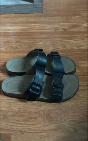 Madden Girl Sandals Black thumbnail 3