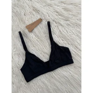Skims Fits Everybody Triangle Bralette Onyx Size XXS thumbnail 3