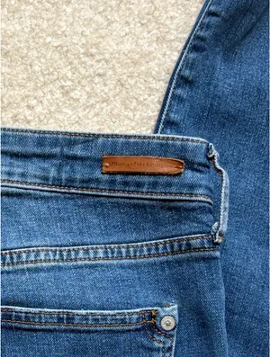 Anthropologie low waisted boyfriend jeans thumbnail 7
