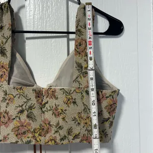 NWT Cider Natural Garden Tie Lace front Tapestry cropped top size small thumbnail 5