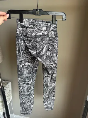 lululemon Wunder Train High-Rise Tights 25" black and white Tear It Up Alpine print thumbnail 2