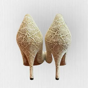 Palter DeLiso Kiss Ivory Heirloom Lace‎ Gold Glitter Pump Size Italy 37 US 6.5 thumbnail 5