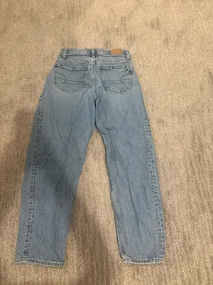 AE High-Rise Light Blue Women's barrel Jeans thumbnail 2