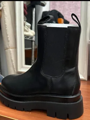 Black Chunky Chelsea Boot Size 6 thumbnail 1