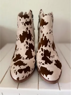 MIA Cow Print Western Ankle Booties Brown White Block Heel Size 8 thumbnail 3