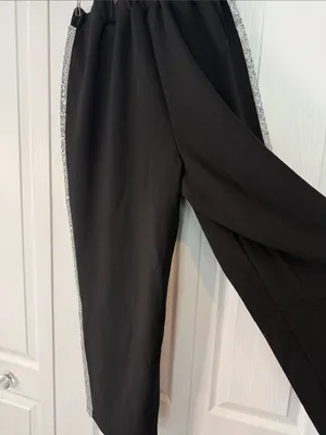 BloomChic Black Wide thumbnail 6