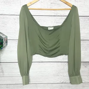 Urban Outfitters Green Sheer Long Sleeve Peasant Crop Top Size Large Bridgerton thumbnail 10