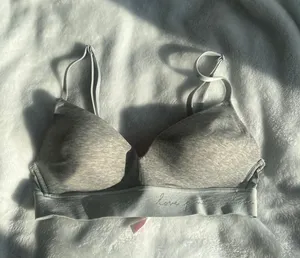 PINK Victoria’s Secret Bralett thumbnail 1
