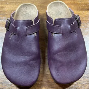 BioWorld Vegan Size 7.5 Brown Slip On Clogs thumbnail 3