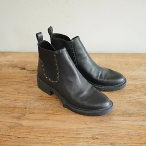 Coach Womens 11B Black Leather Studded Chelsea Lug Sole Ankle Boots‎ City Chic thumbnail 2