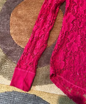 Aeropostale Vintage y2k 90’s style Lace Floral Henley Button Top Dark Pink Large thumbnail 4