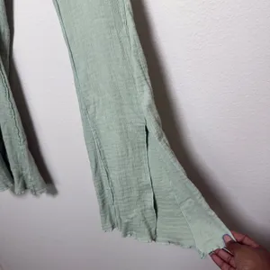 Free‎ People Women Cotton Pants Medium Sage Green Flare Lettuce Edge Gauze thumbnail 4