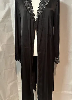 SO Black Lace Detail Robe thumbnail 1
