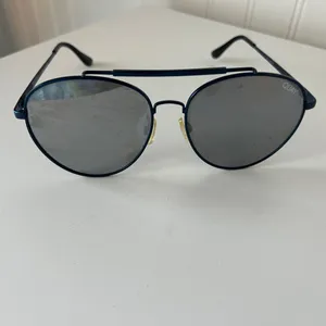 Quay Blue Aviator Sunglasses thumbnail 6