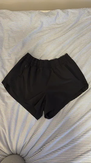 Athleta Shorts Black thumbnail 2