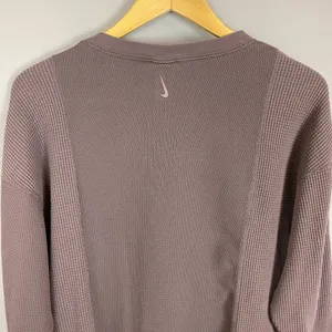 Nike Yoga Dri-Fit Luxe Cover-Up Shirt‎ Women Long Sleeve Henley Size Medium Knit thumbnail 6