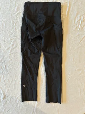 Lululemon Black Leggings Capri Women’s thumbnail 2