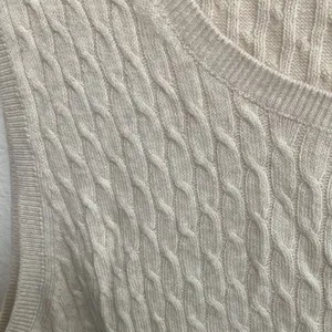 FINAL MARKDOWN Banana Republic Cable knit top large thumbnail 3