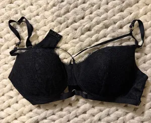 Italina Lace black bra thumbnail 1