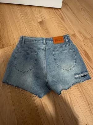 Princess Polly shorts  thumbnail 2