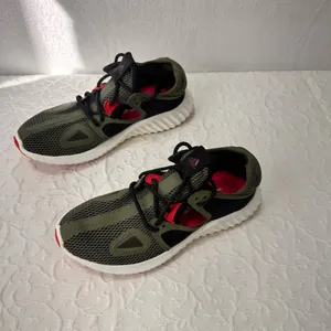 Adidas Snickers Size 6.5 Women's Running Shoes Run Lux Clima Army Green Comfy thumbnail 11