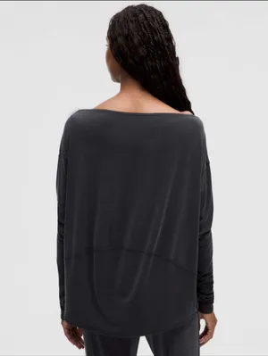 Lululemon Drapey Softstreme Off-The-Shoulder Long-Sleeve Shirt Black Size M thumbnail 2