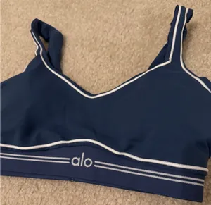 Alo yoga Airbrush Heart Throb Bra women sports bra size M New without tag thumbnail 2