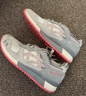 ASICS Shoes Women’s thumbnail 1