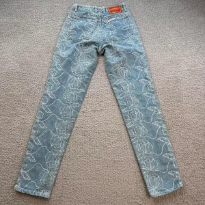 Vintage Oxygen Floral Embroidered Jeans Womens 25 Y2K Blue Denim High Rise USA thumbnail 2
