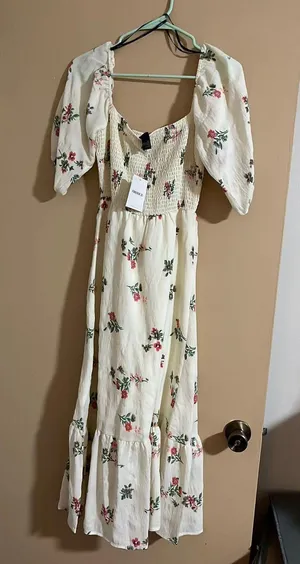 Forever 21 Dress thumbnail 1