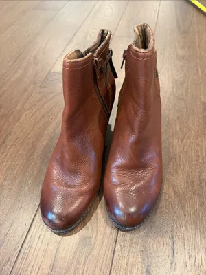Cobb Hill By Rockport Shoes Lucinda Back Tie Ankle Booties Size 9 - C1-064 thumbnail 2