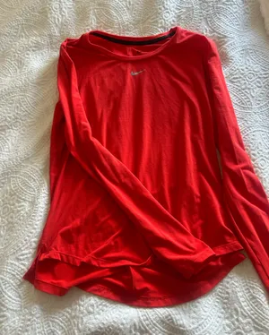 Orange red Nike long sleeve thumbnail 1