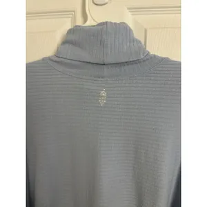 Free People FP Movement Ribbed Bell Sleeve Light Blue Stretch Top Oversized S thumbnail 4