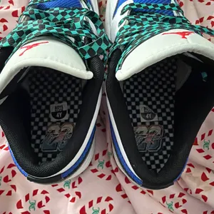 Air Jordan White and blue 1 lows thumbnail 2