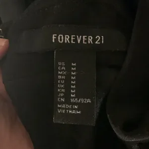 Forever 21 long/maxi black v-neck dress size M thumbnail 5