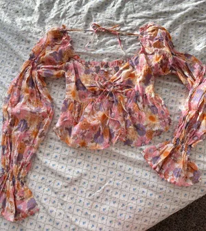 Revolve top thumbnail 1